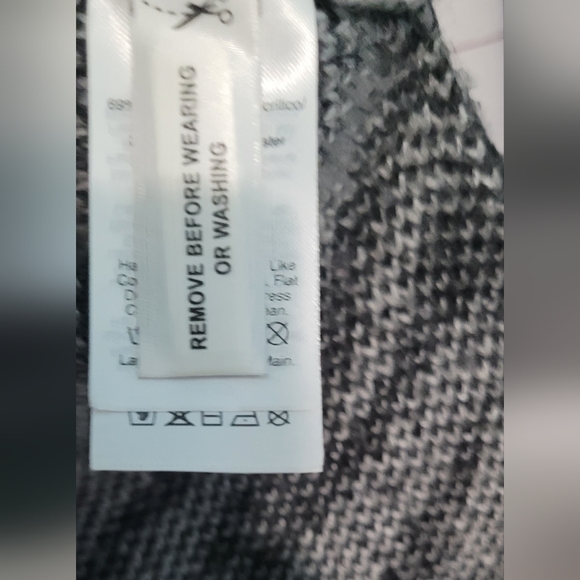 Euc DKNY zebra print mock neck heavy  knit sweater size M - Picture 8 of 12